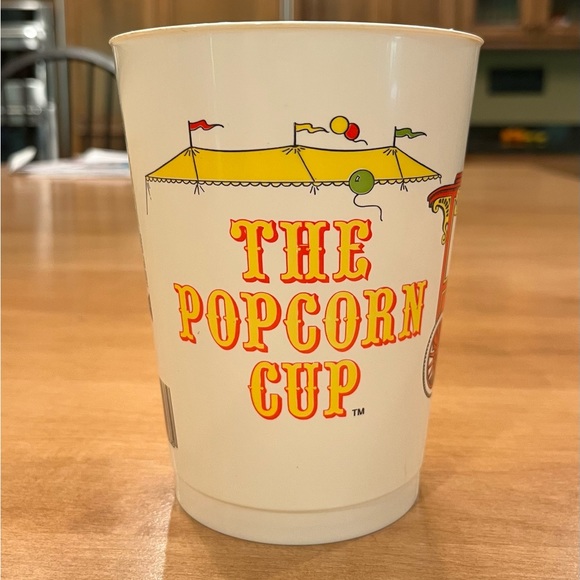 Vintage plastic popcorn-cup with perfect condition screen-printed graphics - Picture 3 of 7